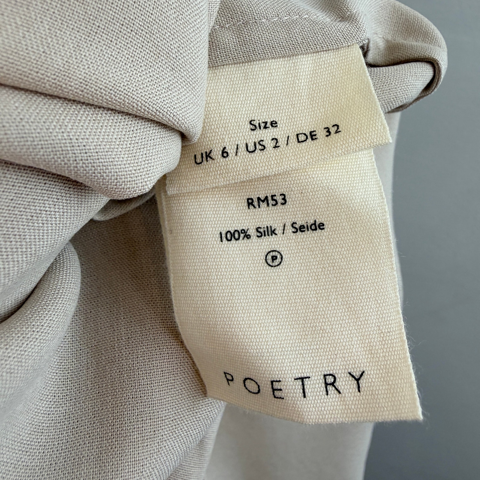 Poetry Beige Shirt Silk Collared Long Sleeve Curved Hem Classic Button-Up Size 2 — image 5 of 5